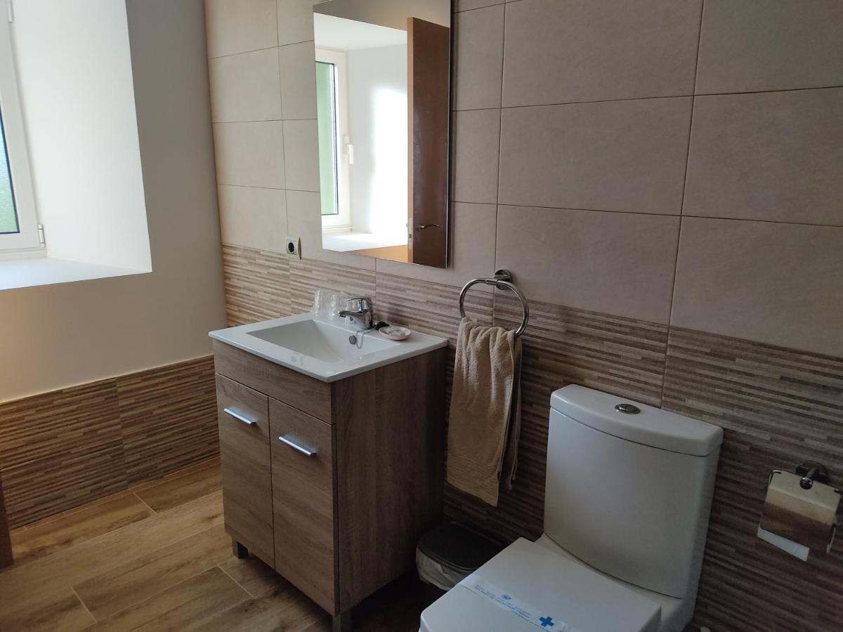 Boqueixon Hotel Donas E Cabaleiros المظهر الخارجي الصورة